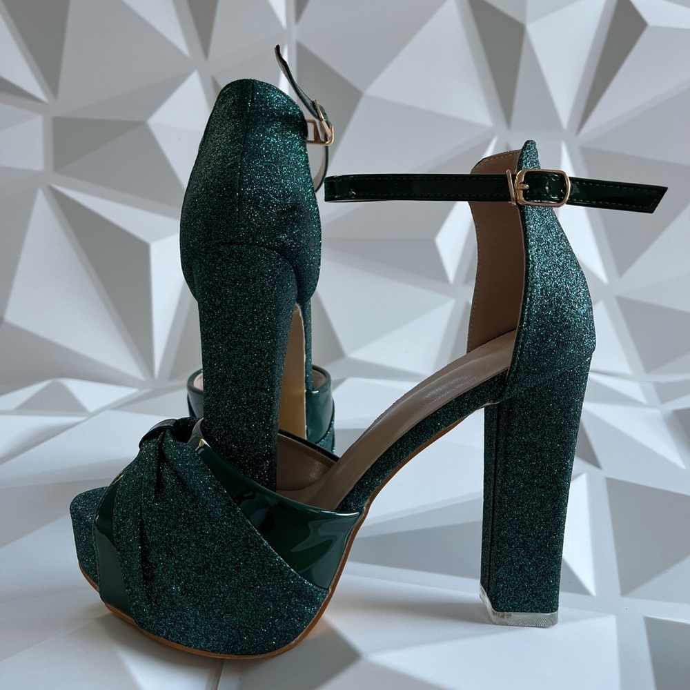 Elegant Green Glitter Platform Heels Size: 38 (7) - Picture 8 of 14